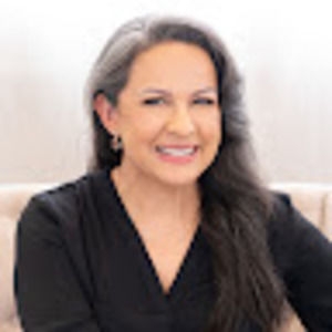 Meet your Posher, Dr. veronica